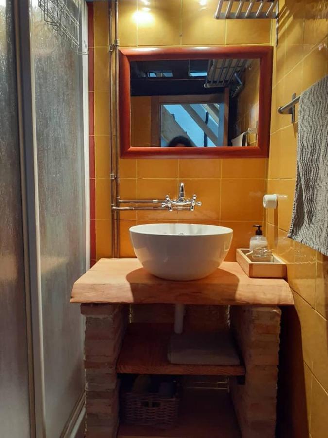 HERVÀS Y VUELVES  Extérieur photo
